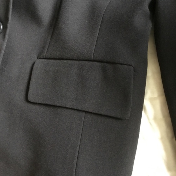 New Three-button Blazer - Picture 5 of 6